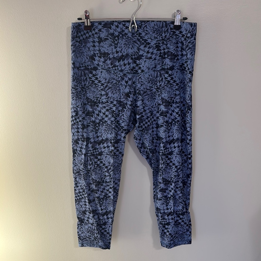 Aerie Offline Hi-Rise 7/8 Legging Short Inseam